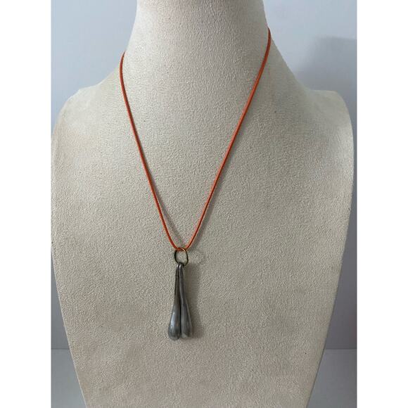 metal teardrop pendant necklace - Picture 1 of 4